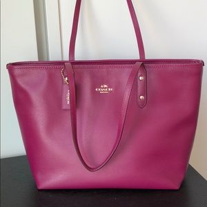 Coach Crossgrain City Zip Tote in Fuchsia